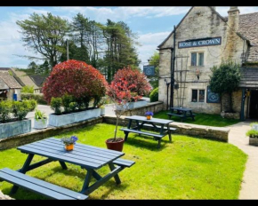 The Rose & Crown Farmhouse Kitchen